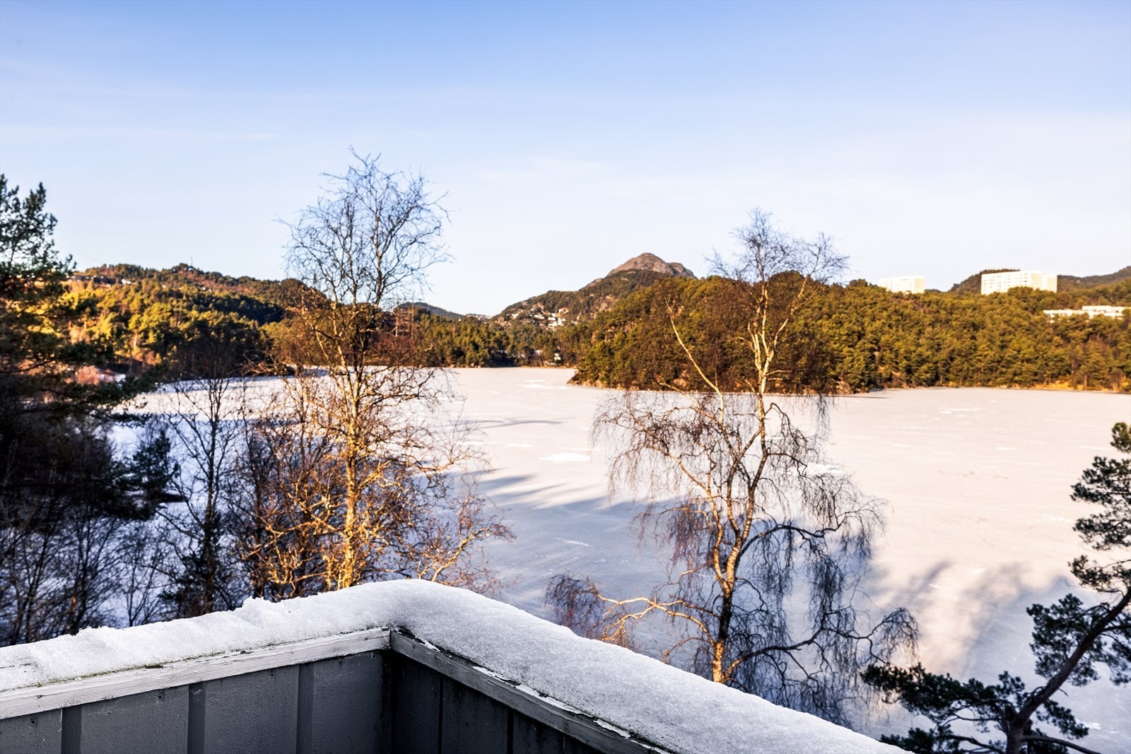 Utsikt fra balkongen Galleribilde