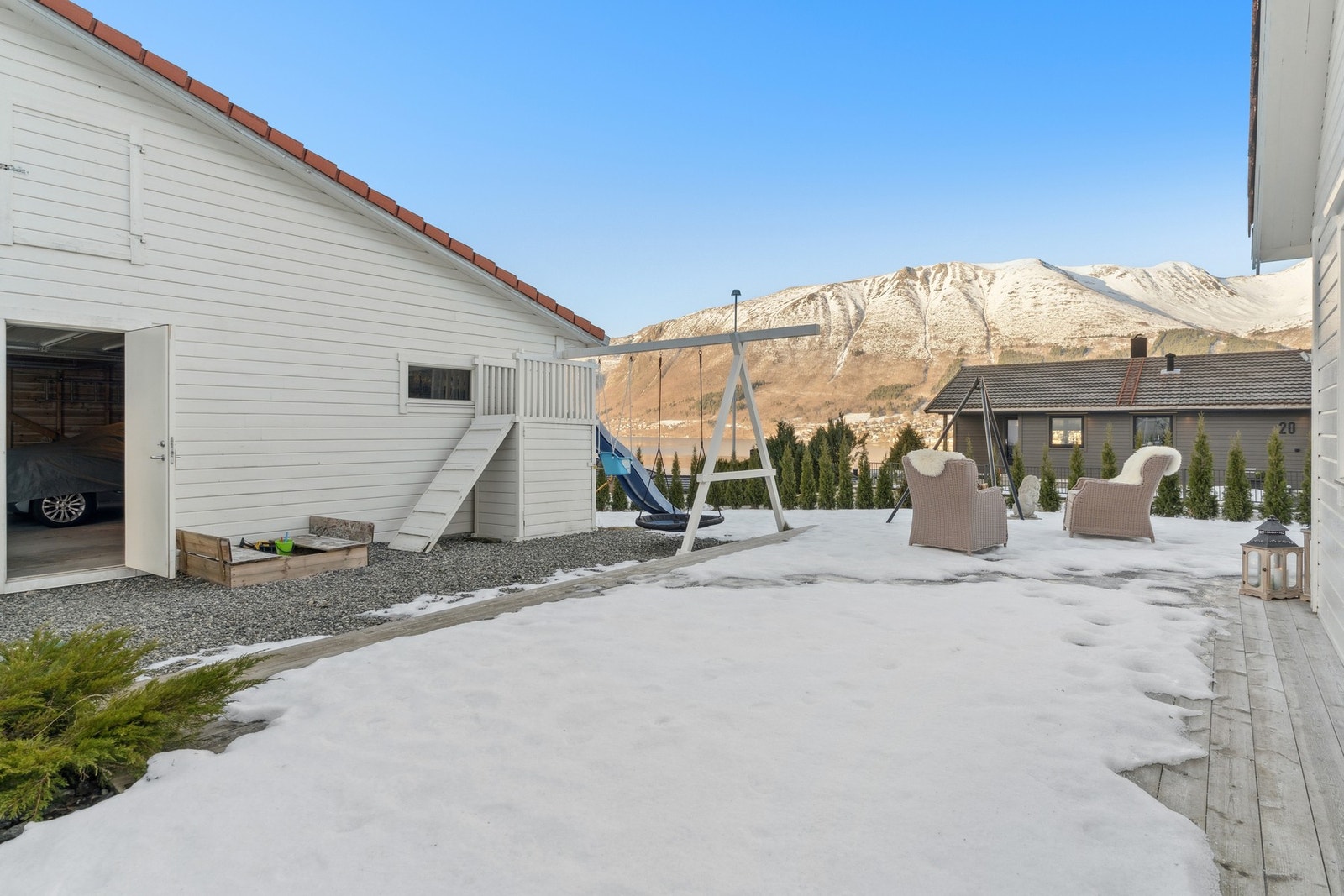 God plass for lek for de små. Galleribilde