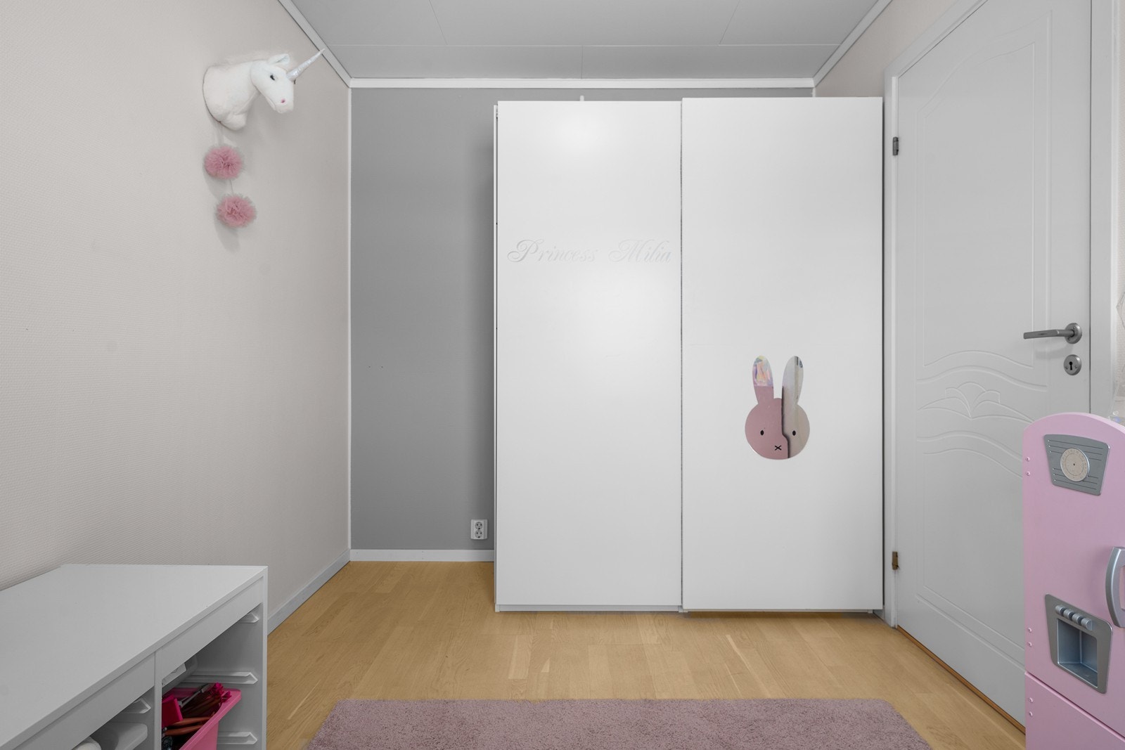 Alle soverommene er av god størrelse med plass til garderobeskap. Galleribilde