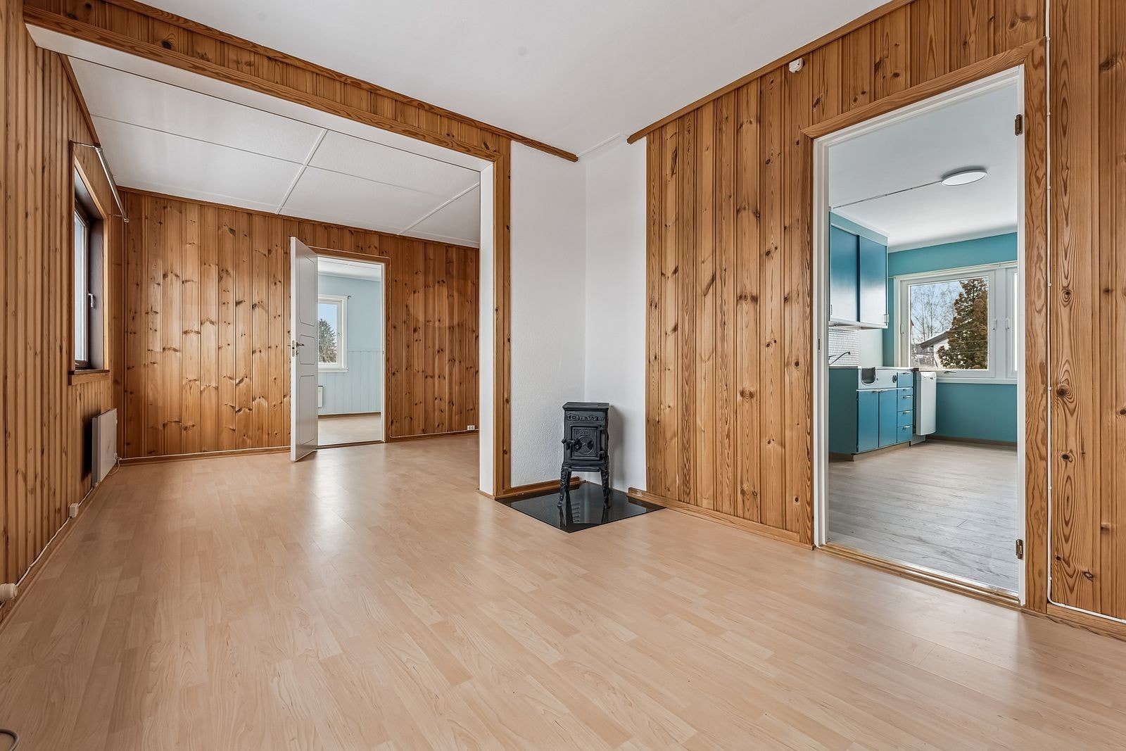 Stue med ildsted. Galleribilde