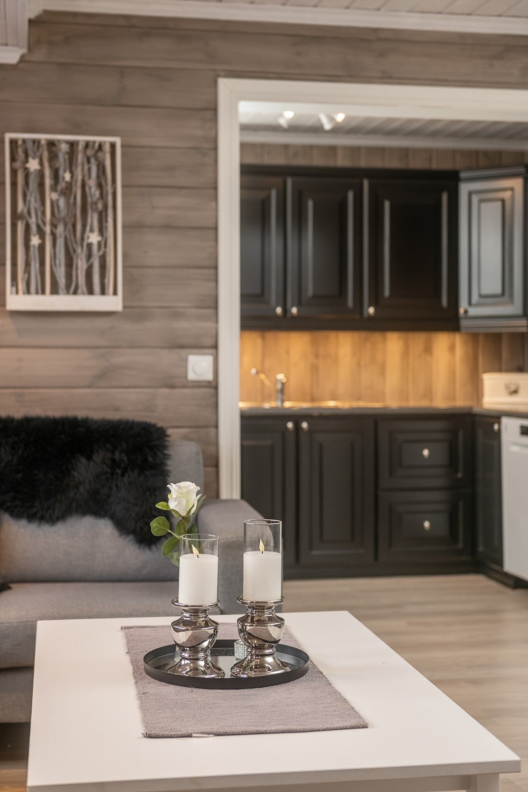 Kjøkkenet ligger delvis åpent i forhold til stua. Galleribilde