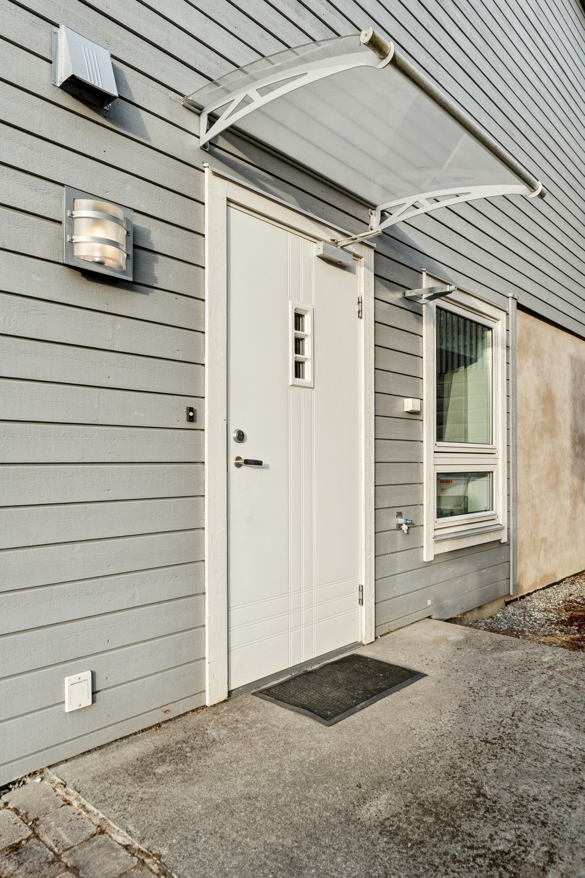 Inngangsparti. Galleribilde