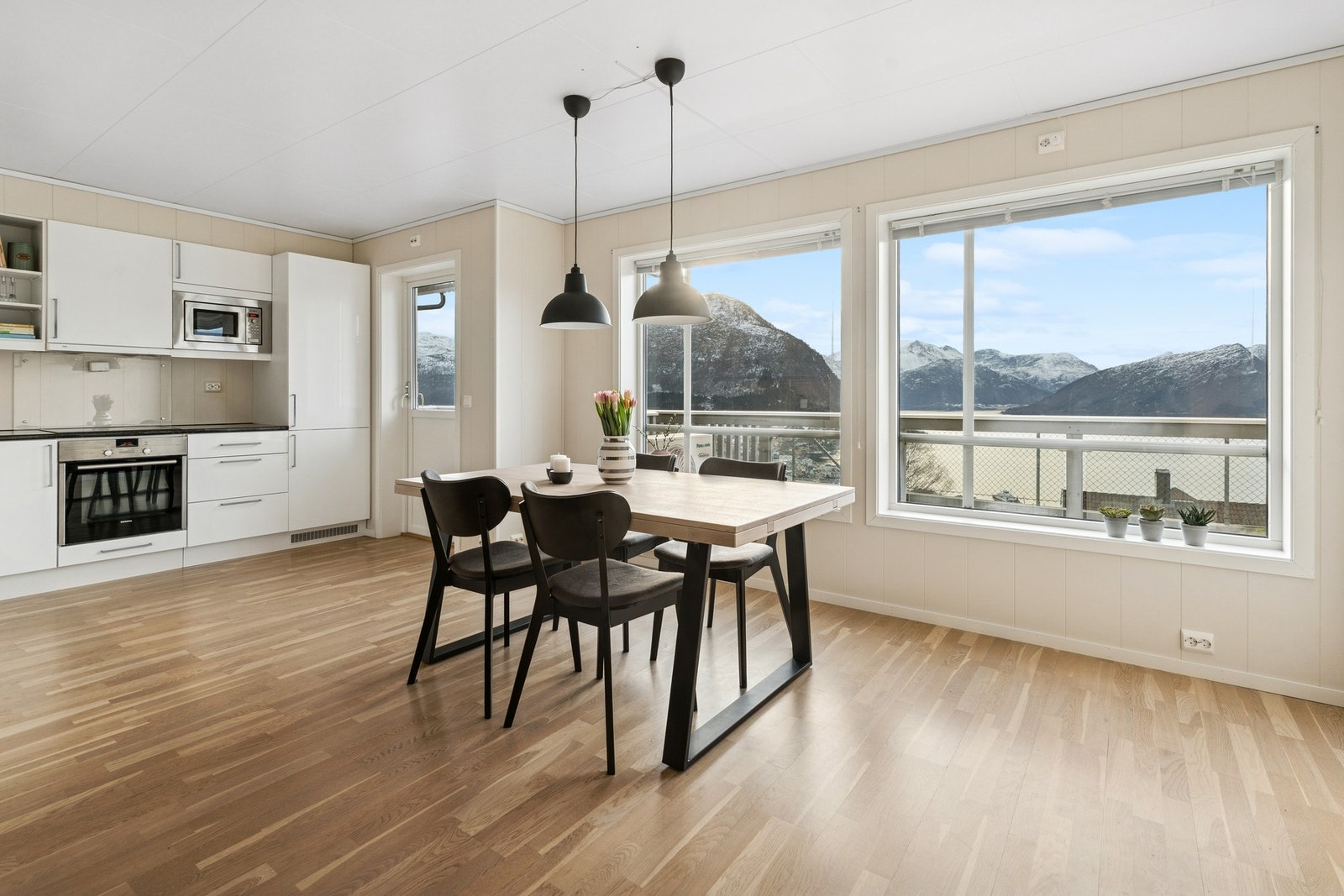 EiendomsMegler1 v/Martin Grodås Alnes har gleden av å presentere Kleppevegen 59B! Galleribilde