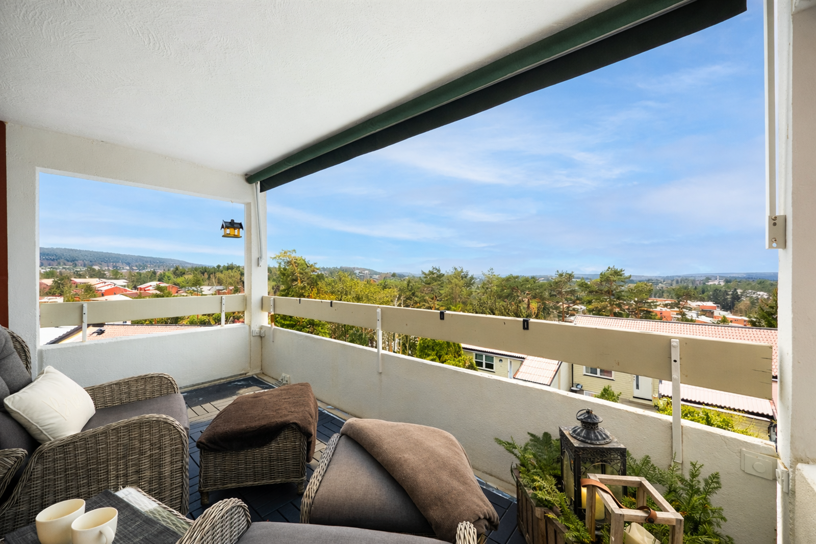 Sommerbilde (Bildet er Ai generert) Galleribilde