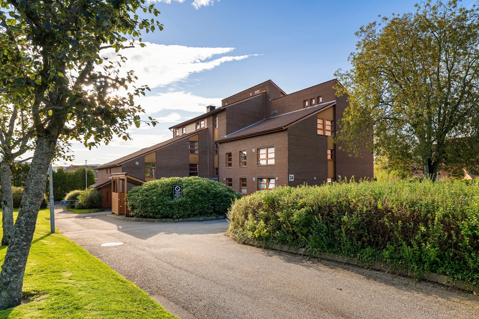 Eiendommen har nærhet til fantastiske tur- og rekreasjonsområder med både Hinnamarka og Jåttånuten. Galleribilde