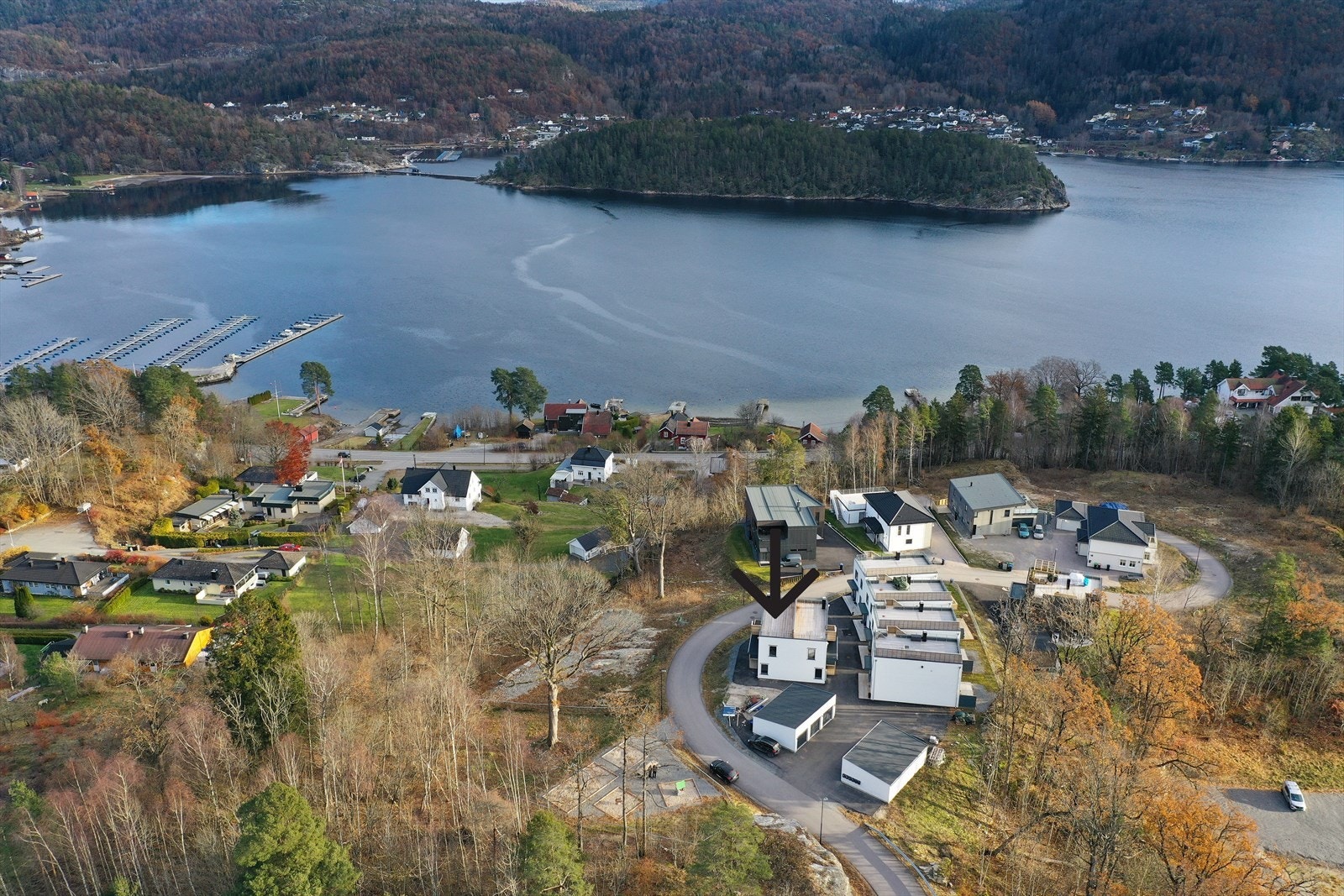 Halvpart av vertikaldelt tomannsbolig. Galleribilde