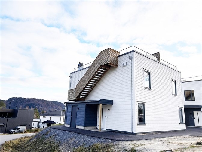 Utvendig trapp opp til takterrassen. Galleribilde