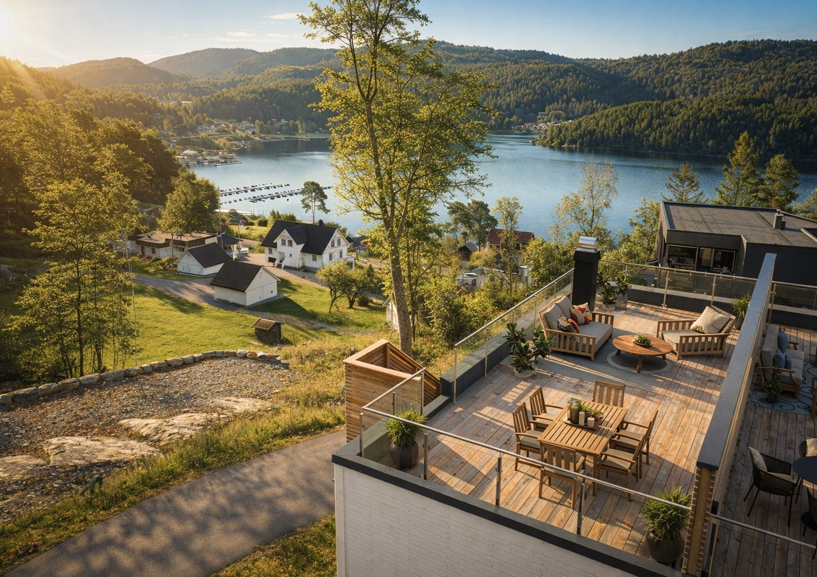 Høyt og fritt beliggende med gode utsiktsforhold. Galleribilde