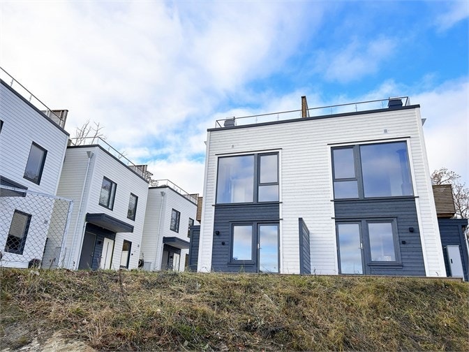 Del av vertikaldelt tomannsbolig. Galleribilde