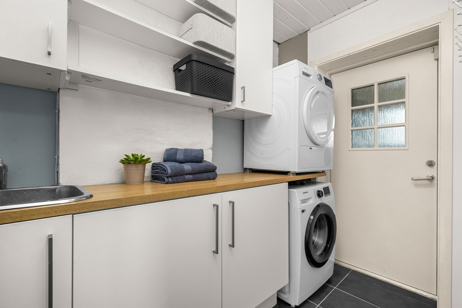 Vaskerom Galleribilde