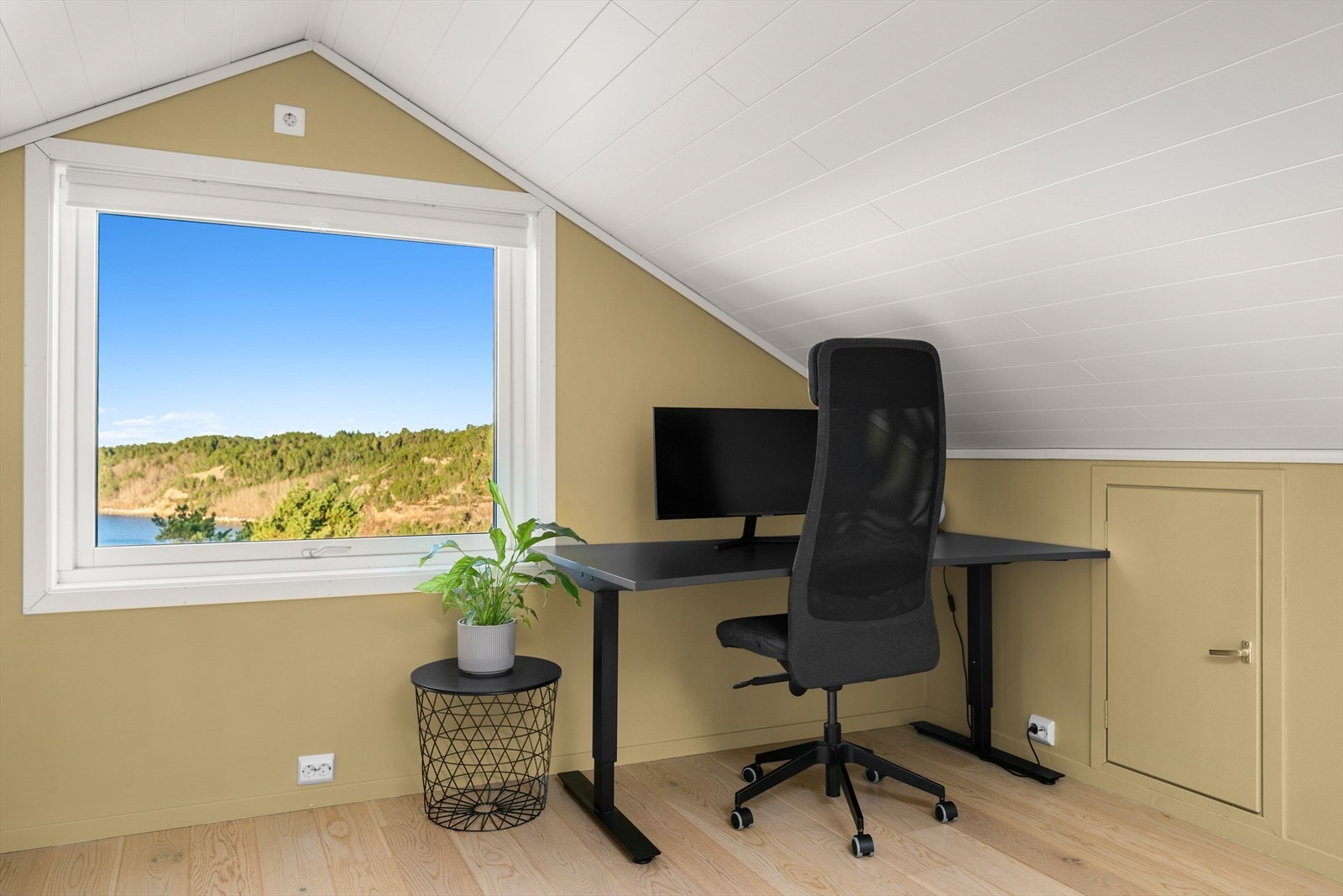 Loftstue Galleribilde