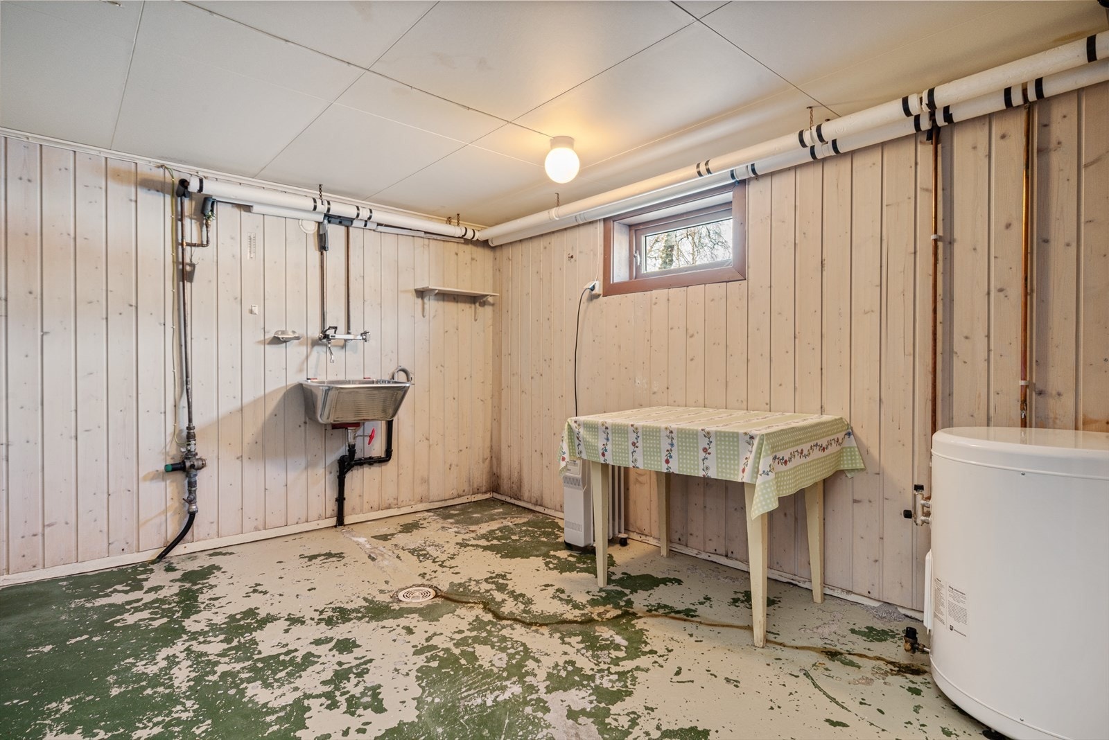 Vaskerom. Galleribilde