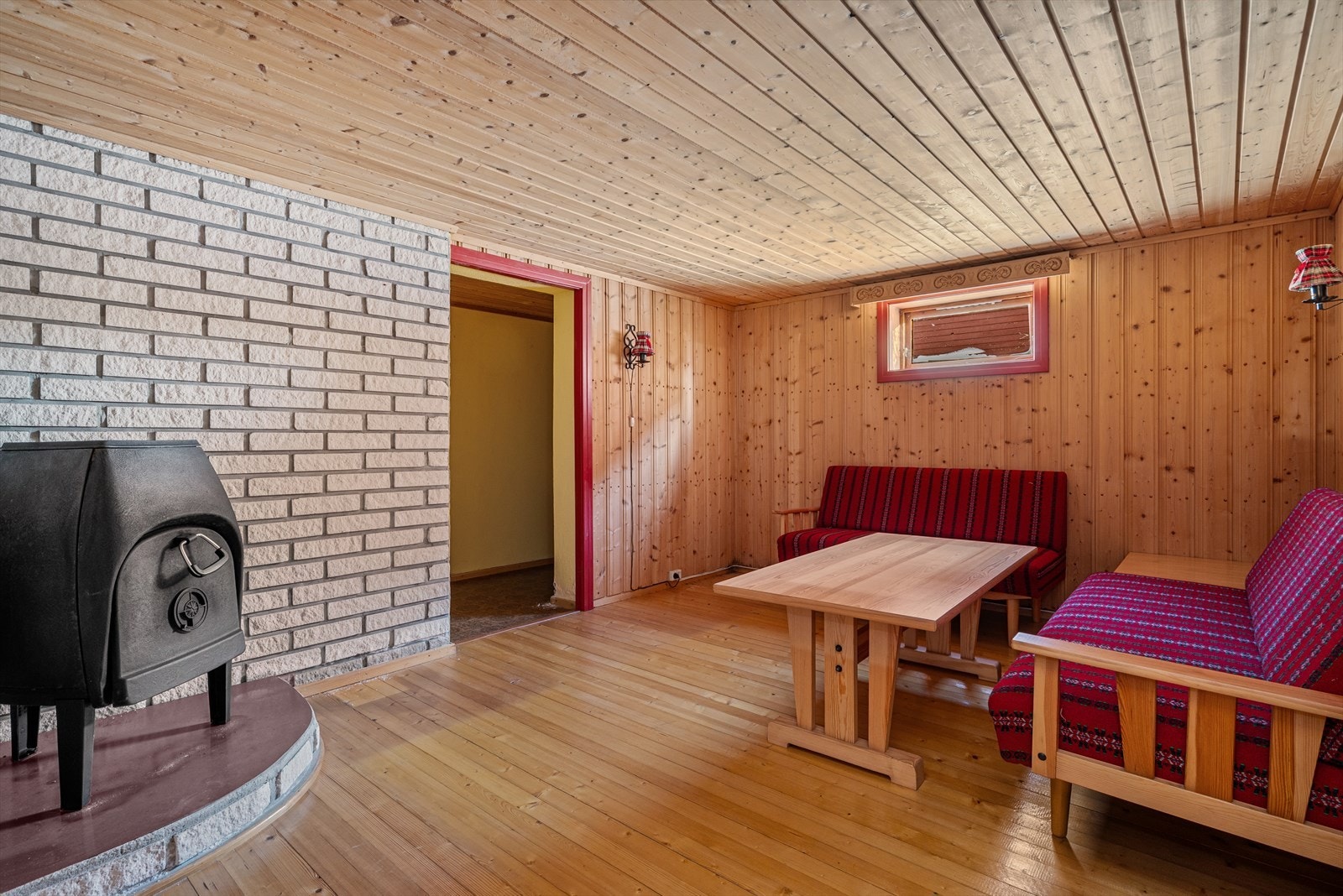 Kjellerstue. Galleribilde