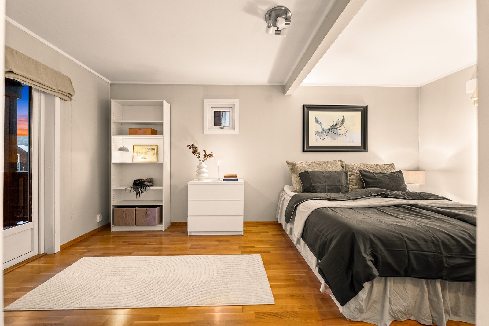 Soverom 2 (hovedsoverom). Galleribilde