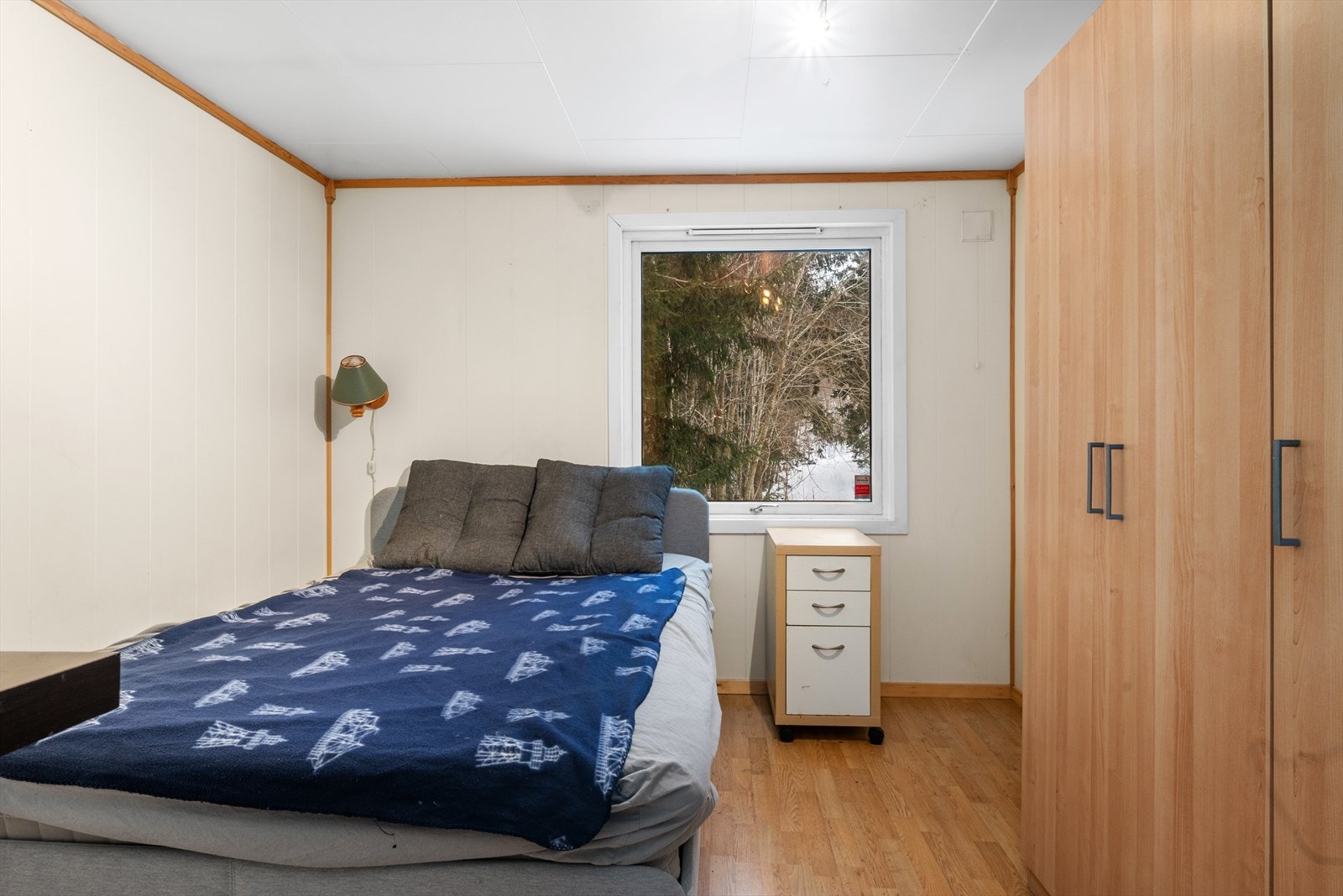 To soverom på henholdsvis 5,5 kvm og 8 kvm. Galleribilde