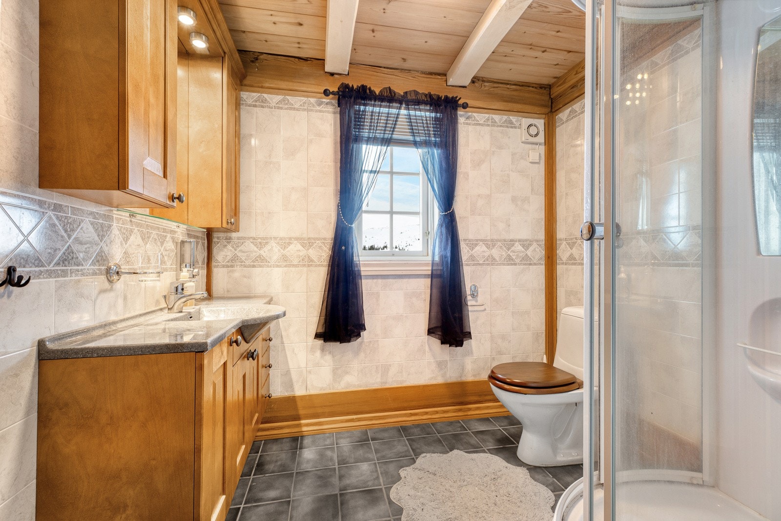 Separat dusjbad/wc Galleribilde