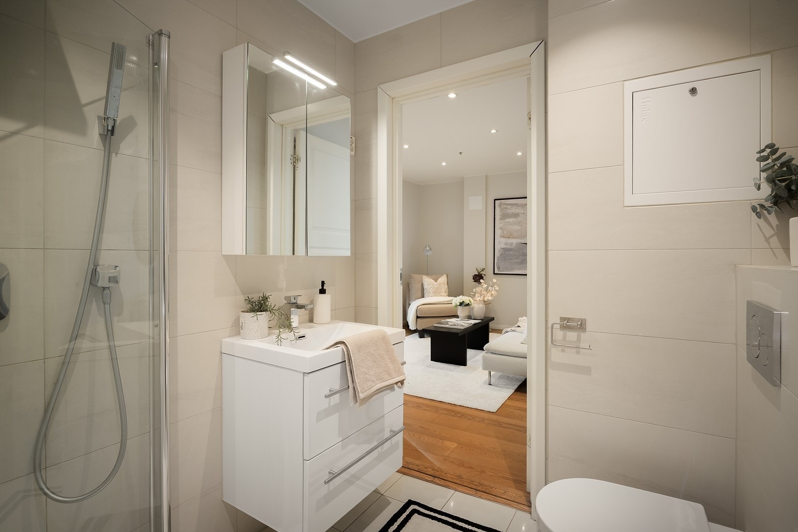 Elektrisk avtrekksvifte er montert Galleribilde