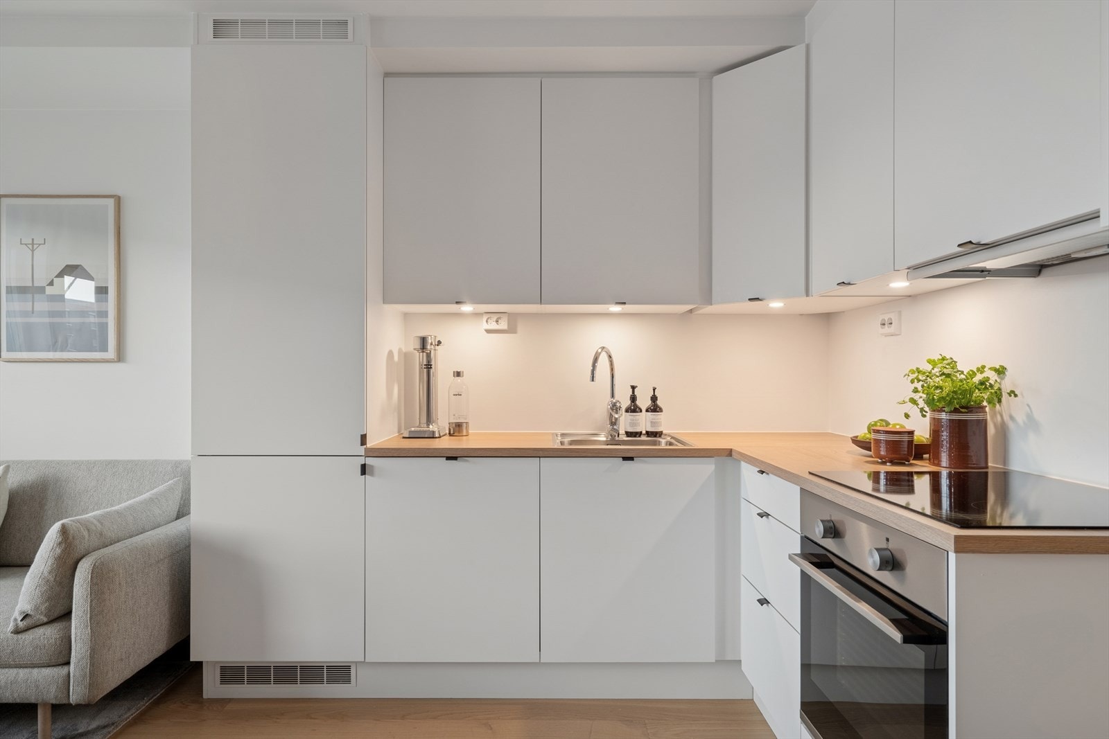 Integrerte hvitevarer medfølger. Galleribilde