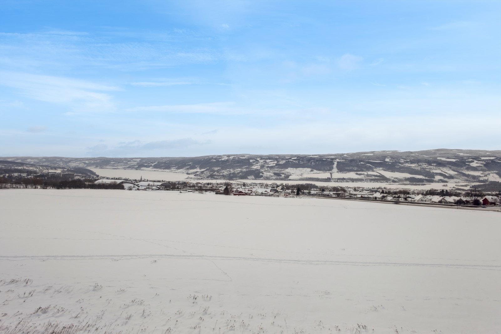 Nydelig utsikt fra verandaen. Galleribilde