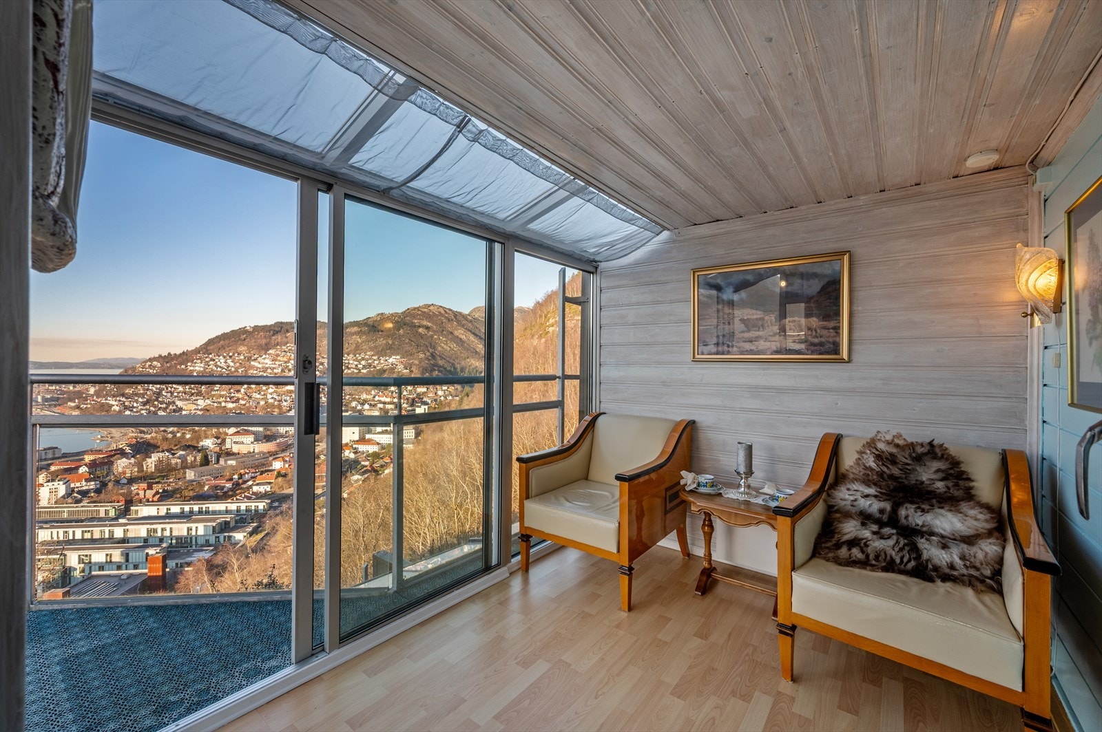 - Vinterhagen blir som en forlengelse av stuen, og kan brukes uansett årstid - Galleribilde