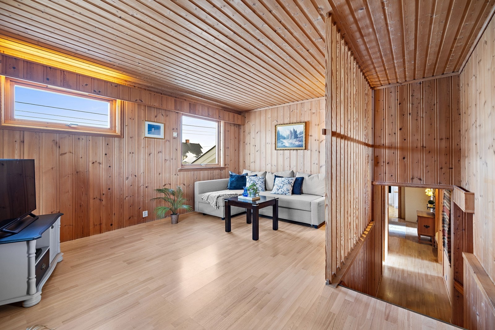 TV-stuen i andre etasje er et perfekt oppholdsrom for barn og unge. Galleribilde