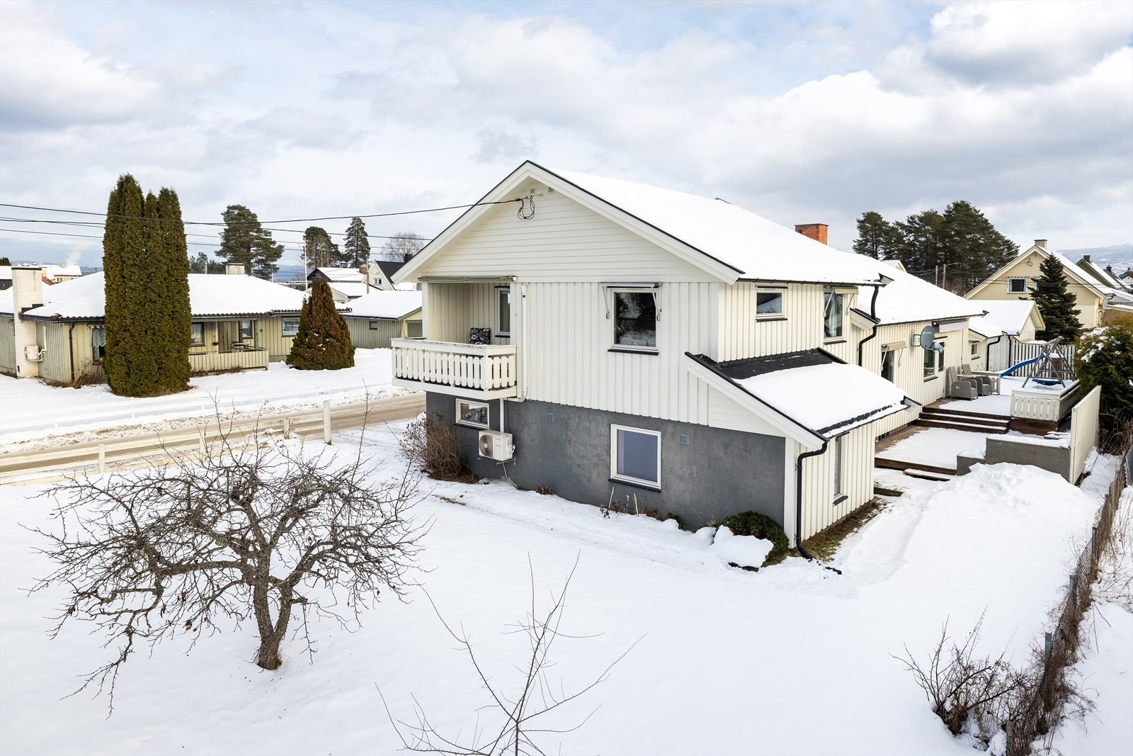 En innholdsrik enebolig over flere halvplan, med en fleksibel planløsning for familien. Galleribilde