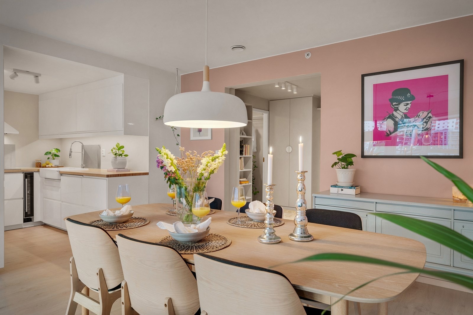 - En av få enheter der både bad, kjøkken og overflater er pusset opp og standarden er vel over snittet - Galleribilde