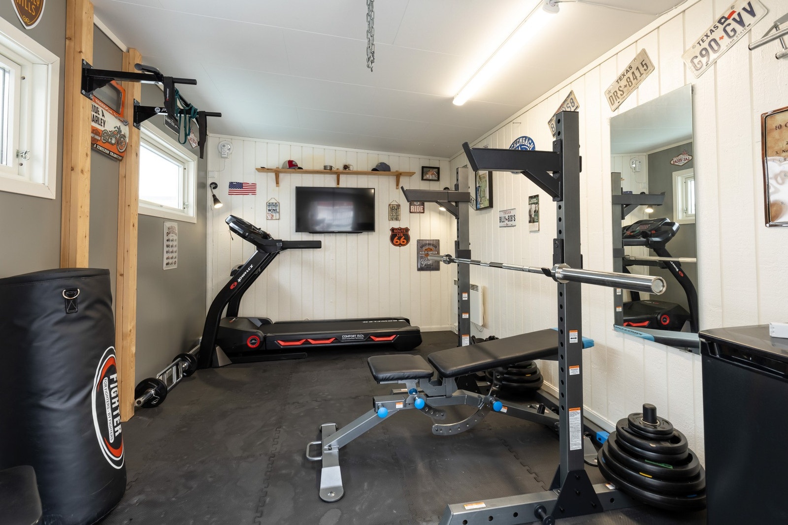 Treningsrommet gir plass til det man trenger for en funksjonell trimsone. Galleribilde