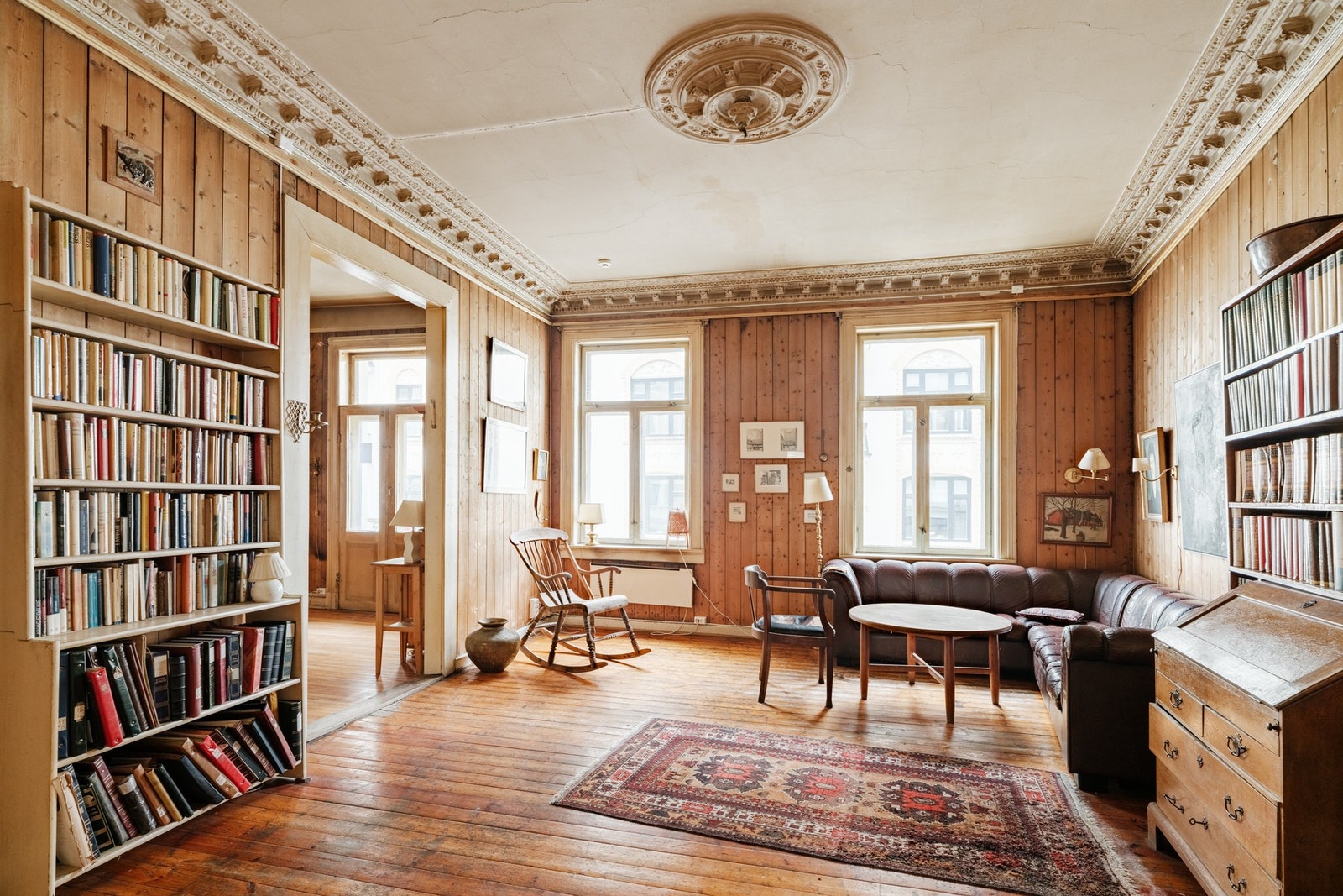 Velkommen til Tostrups gate 29, presentert av Eiendomsmegler Karoline Dovland. Foto: Paul Dragoman @Lens85. Galleribilde