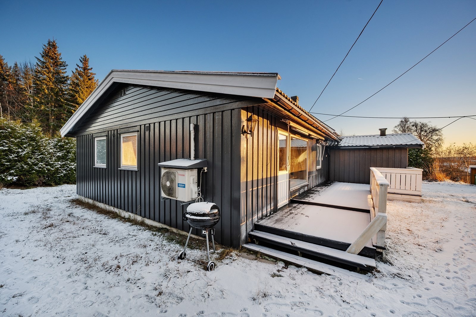 Markterrassen vender mot vest. Galleribilde