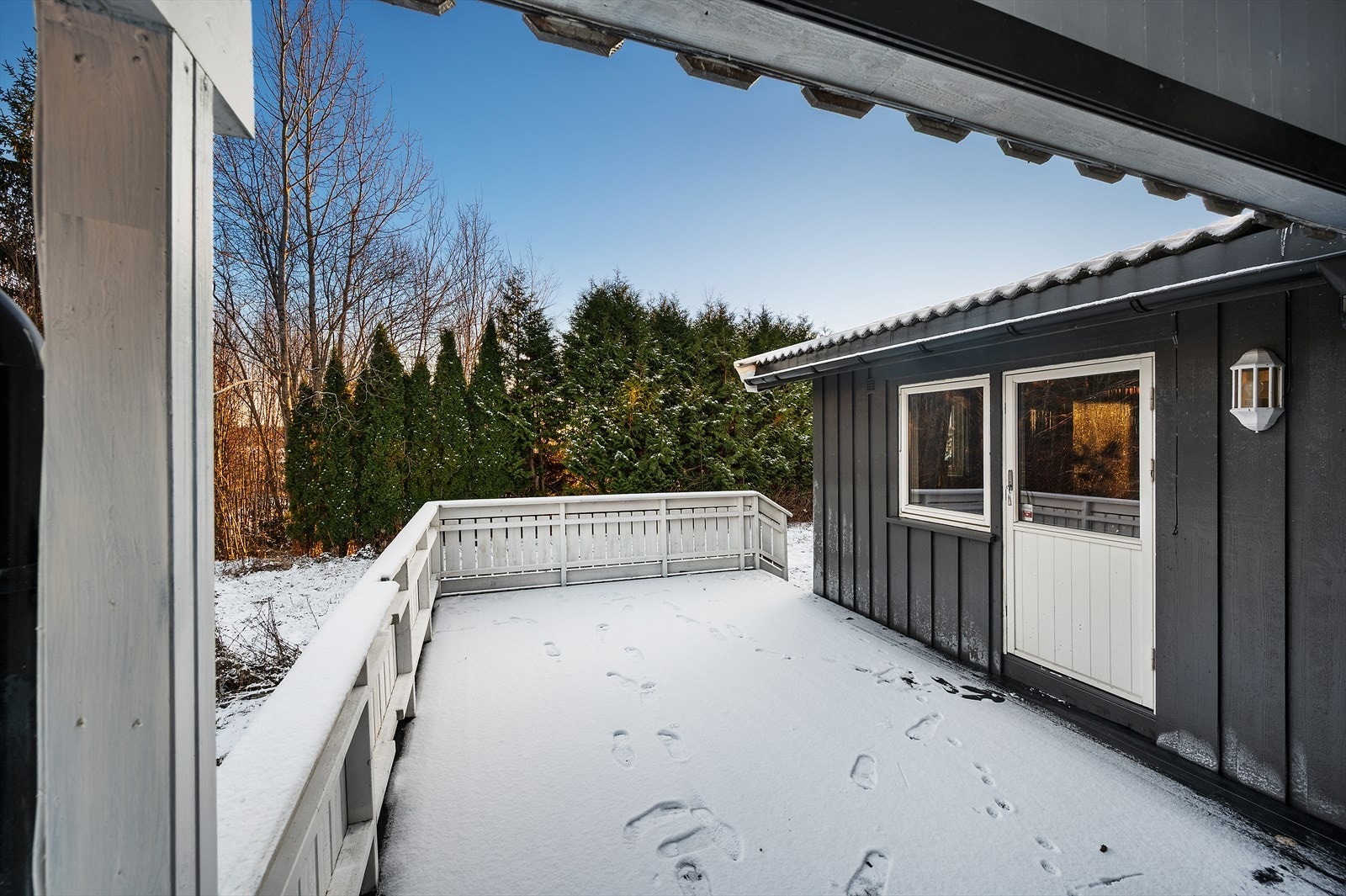 Markterrassen har tilkomst fra stuen. Galleribilde