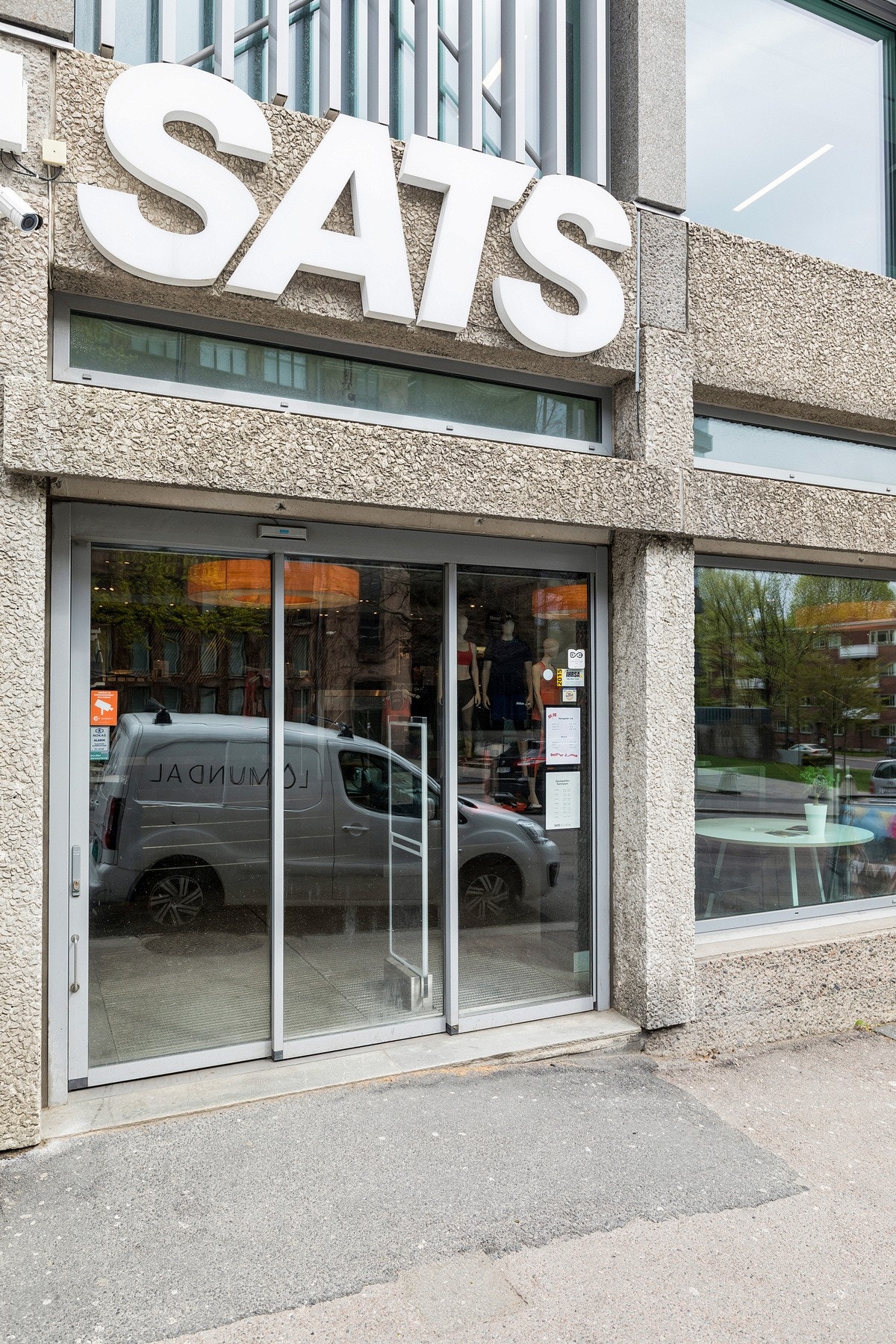 SATS på Solli Plass. Galleribilde