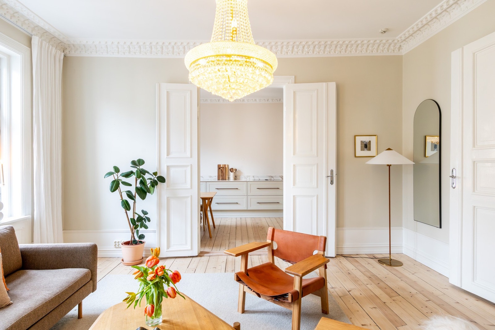 Gjennomgående planløsning med store, gode rom. Galleribilde