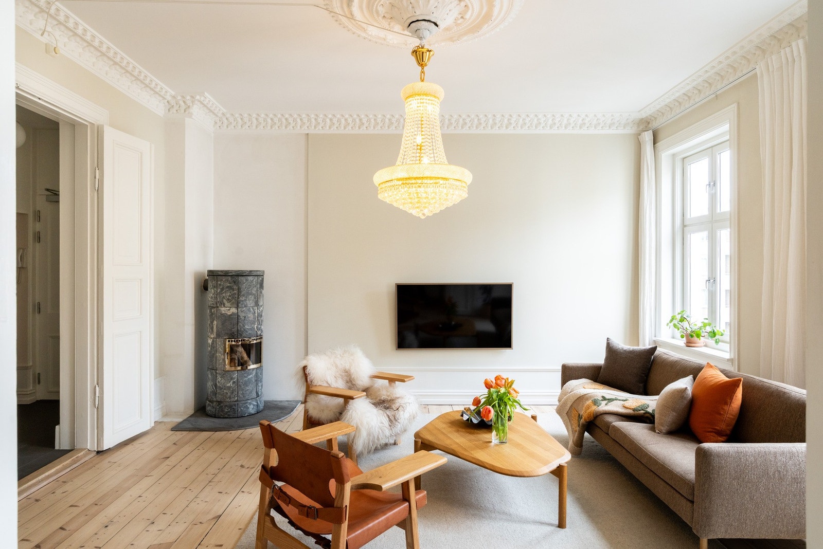 Leiligheten ligger fint til i byggets 4. etasje. Galleribilde