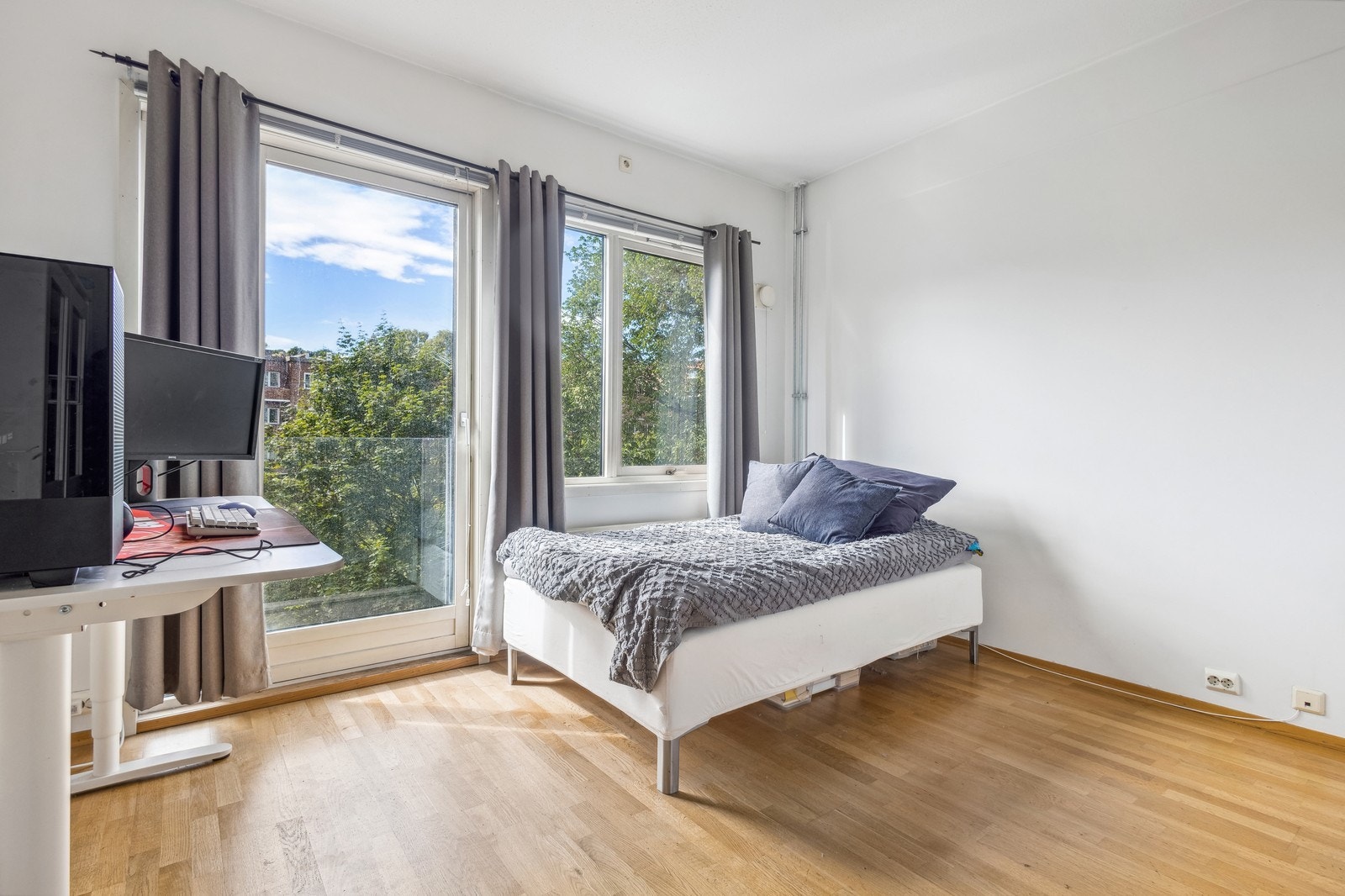 Oppvarming, varmtvann, grunnpakke TV og internett fra Telia inkl. Galleribilde