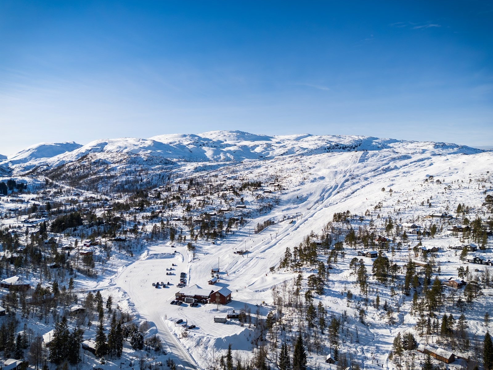 Kort vei til både Furudalen alpin og Eikedalen skisenter Galleribilde