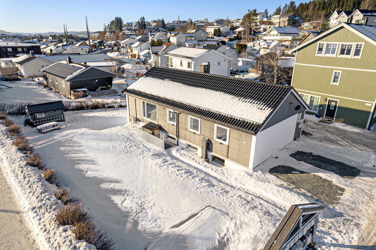 En innholdsrik enebolig med familievennlig beliggenhet på Heimdal. Galleribilde