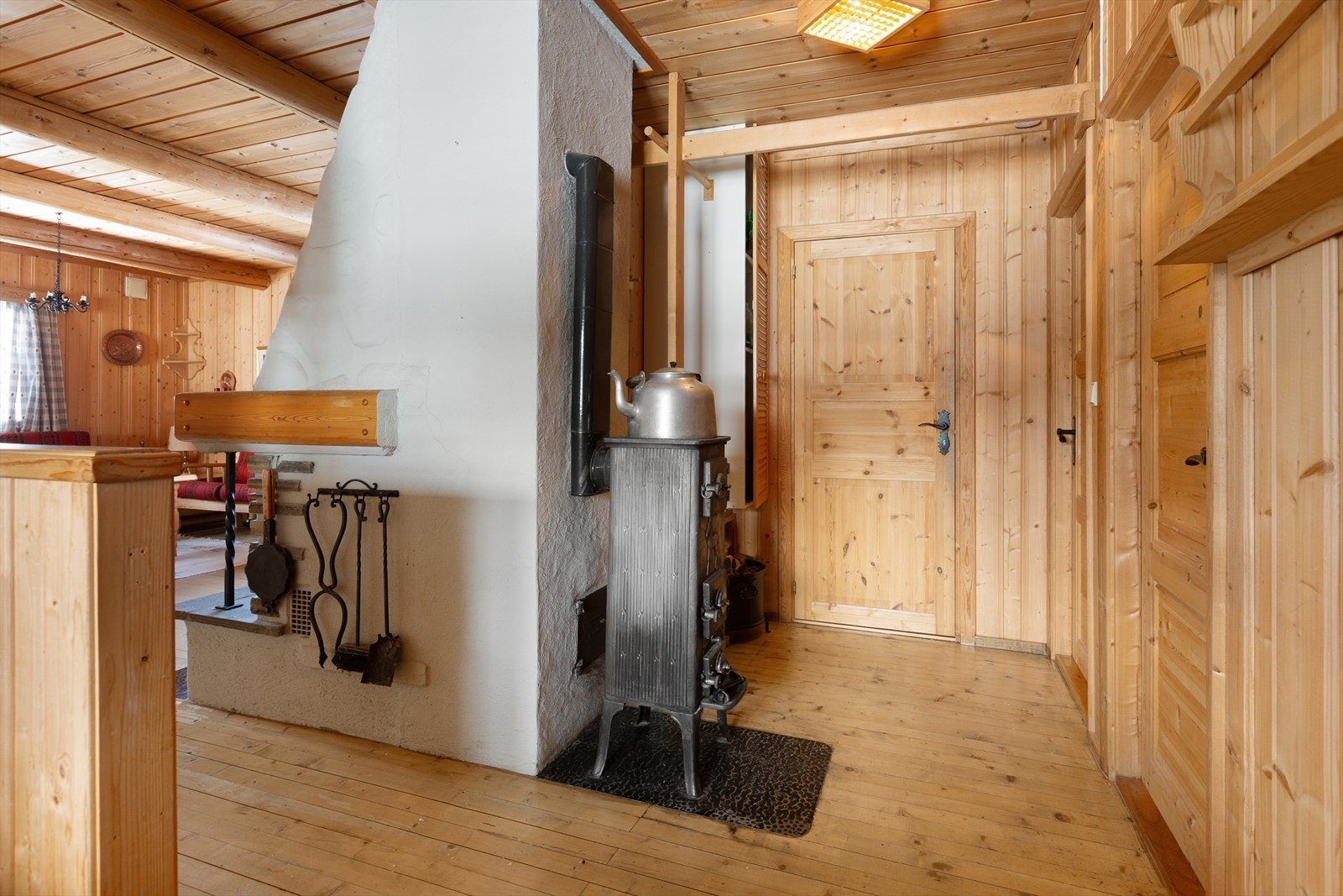 En vedovn sørger for ekstra varme på kalde dager. Galleribilde