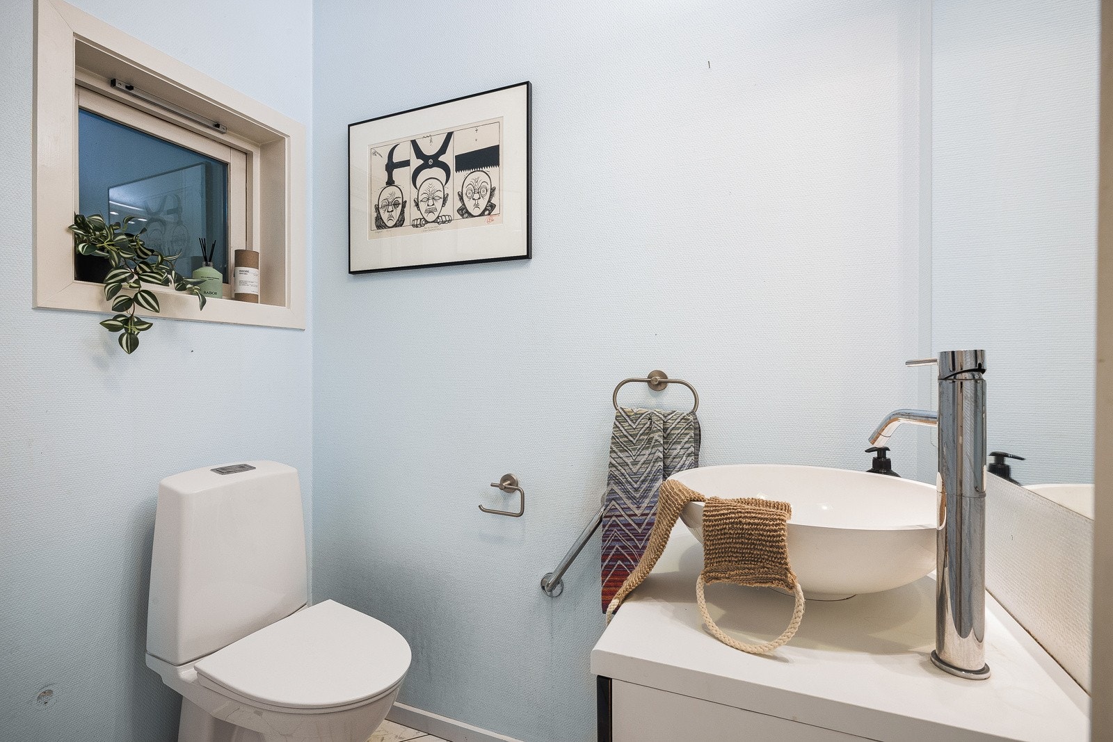 Like ved hallen er det også et eget toalettrom. Galleribilde