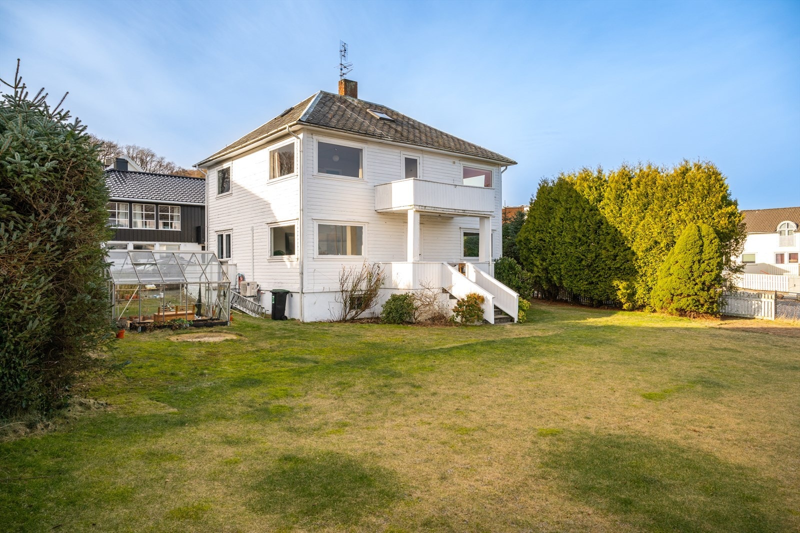 - Nordvik Bolig v/Ole Martin Lorentsen har gleden av å presentere Gamle Godesetveien 20! - Foto: Kristine Tofte Galleribilde
