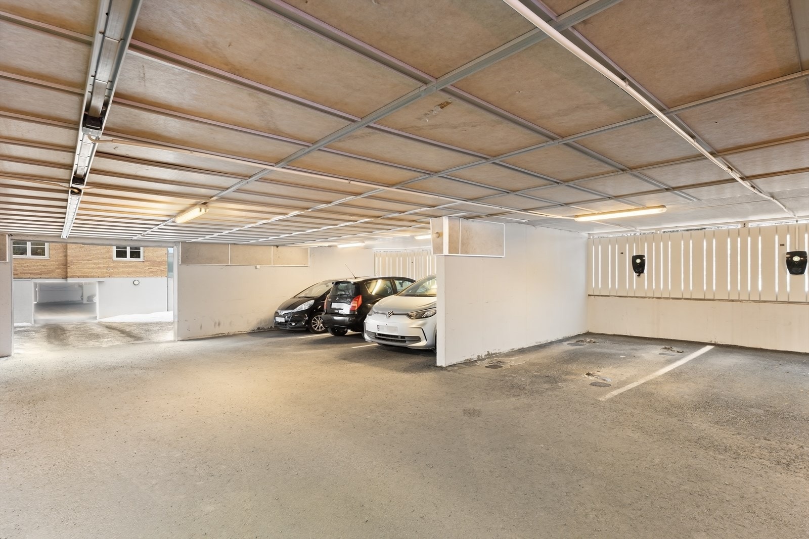 Parkering i felles garasjeanlegg. Galleribilde