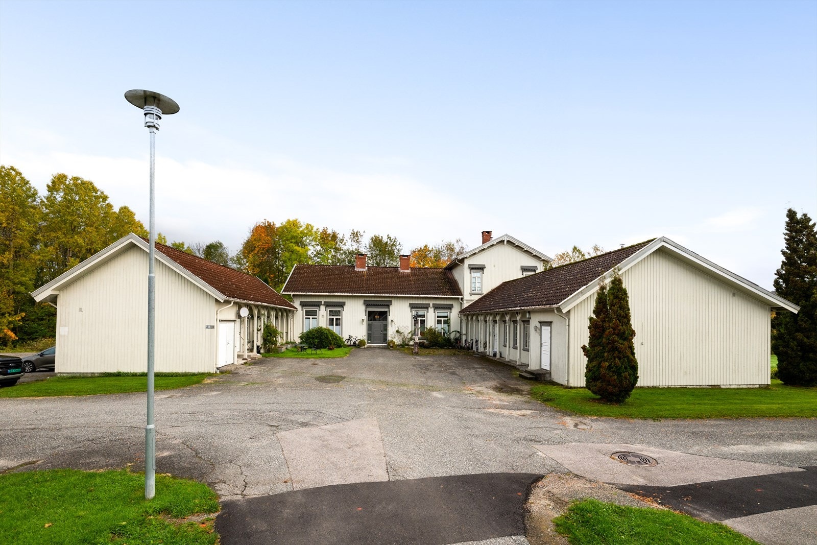 Området er sentrumsnært, med gangavstand til Herkules kjøpesenter og Skiens trivelige sentrumsgater. Galleribilde