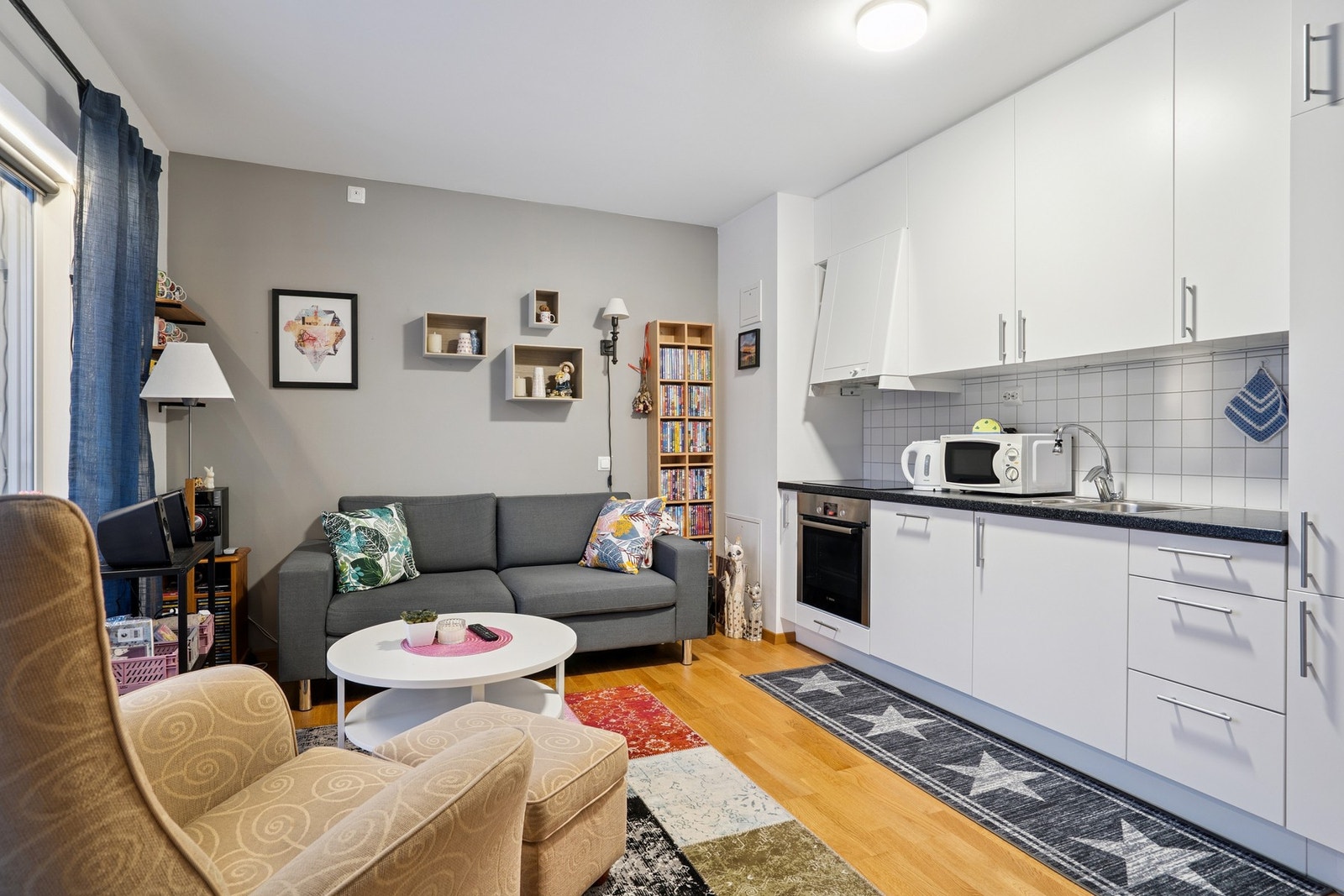 Stue og kjøkken Galleribilde