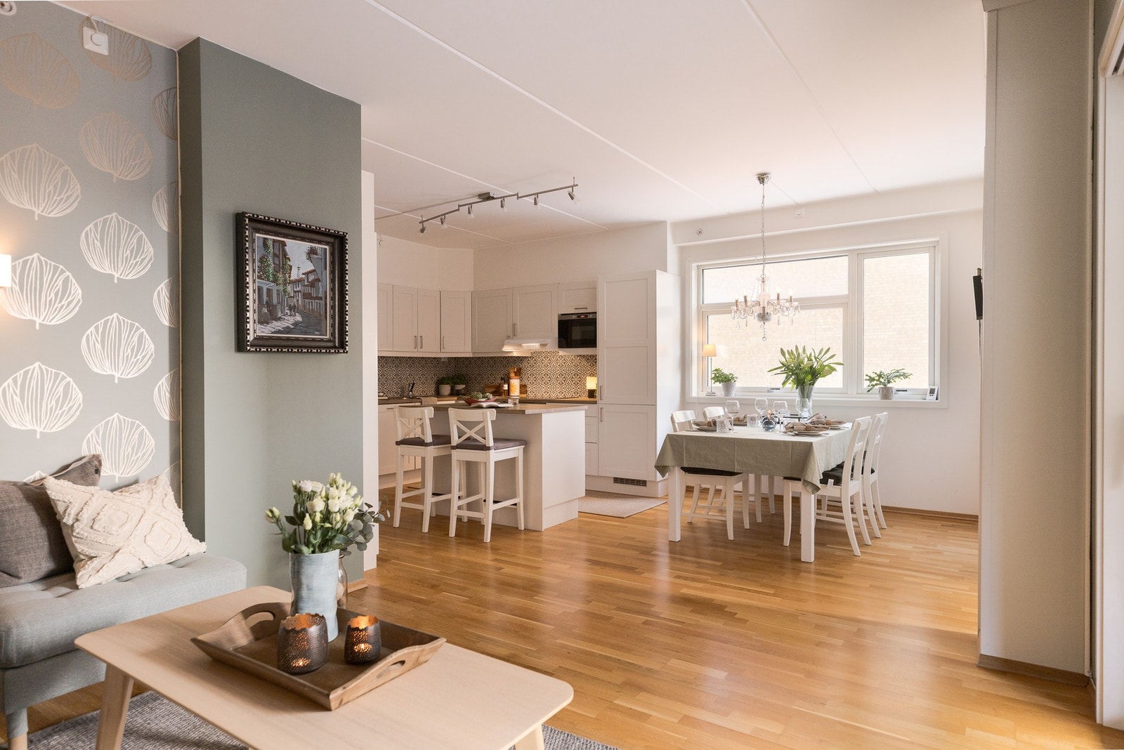 Oppvarming via vannbåren gulvvarme. Galleribilde