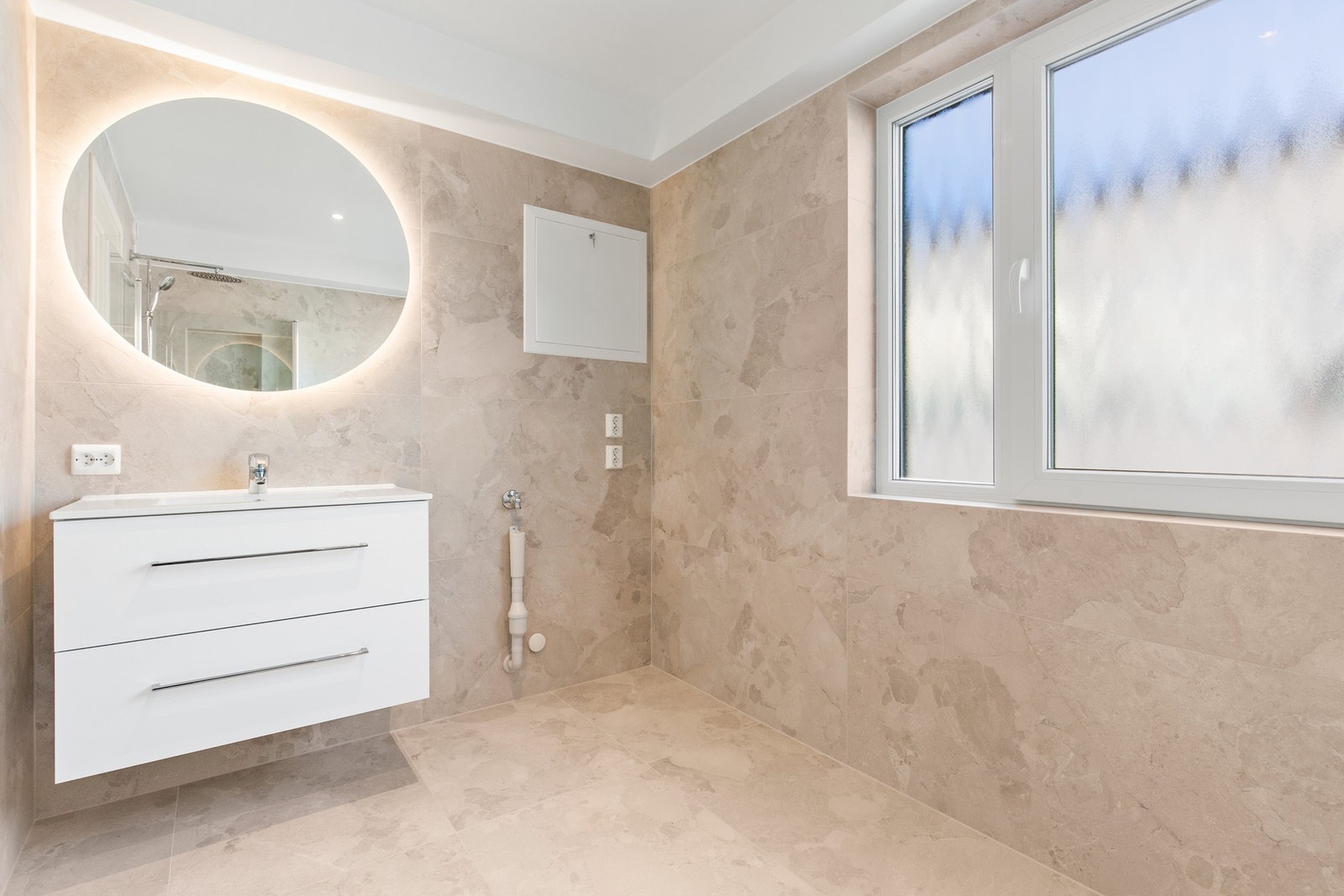 Bad med 60x120 fliser Galleribilde