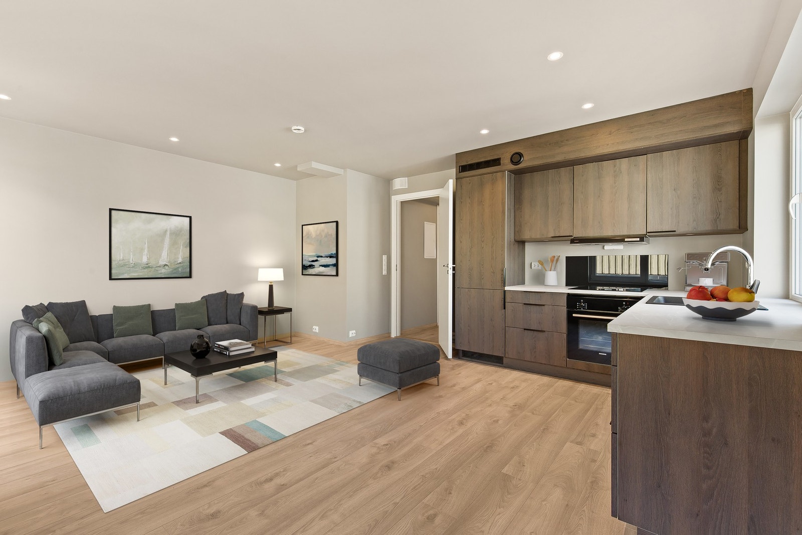 Ali Khoshnau og Morten Høvik ved EiendomsMegler 1 har gleden av å presentere Helsings gate 11! Galleribilde