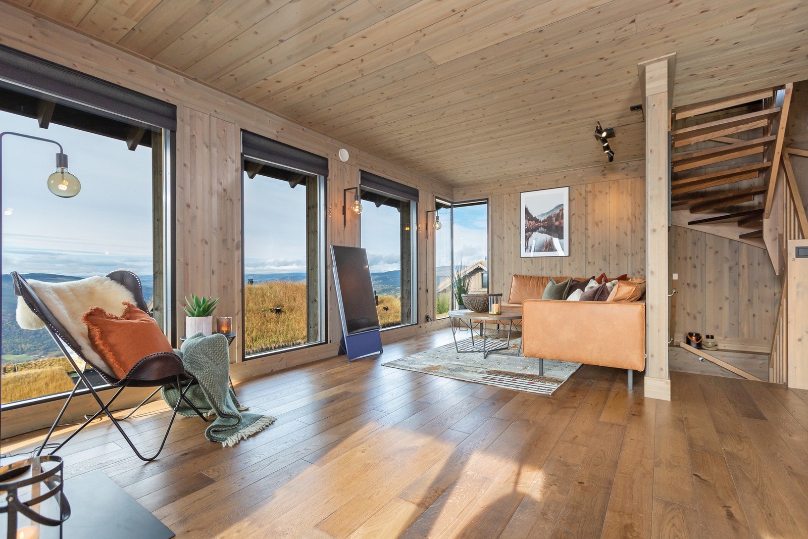 Luftig stue. Galleribilde