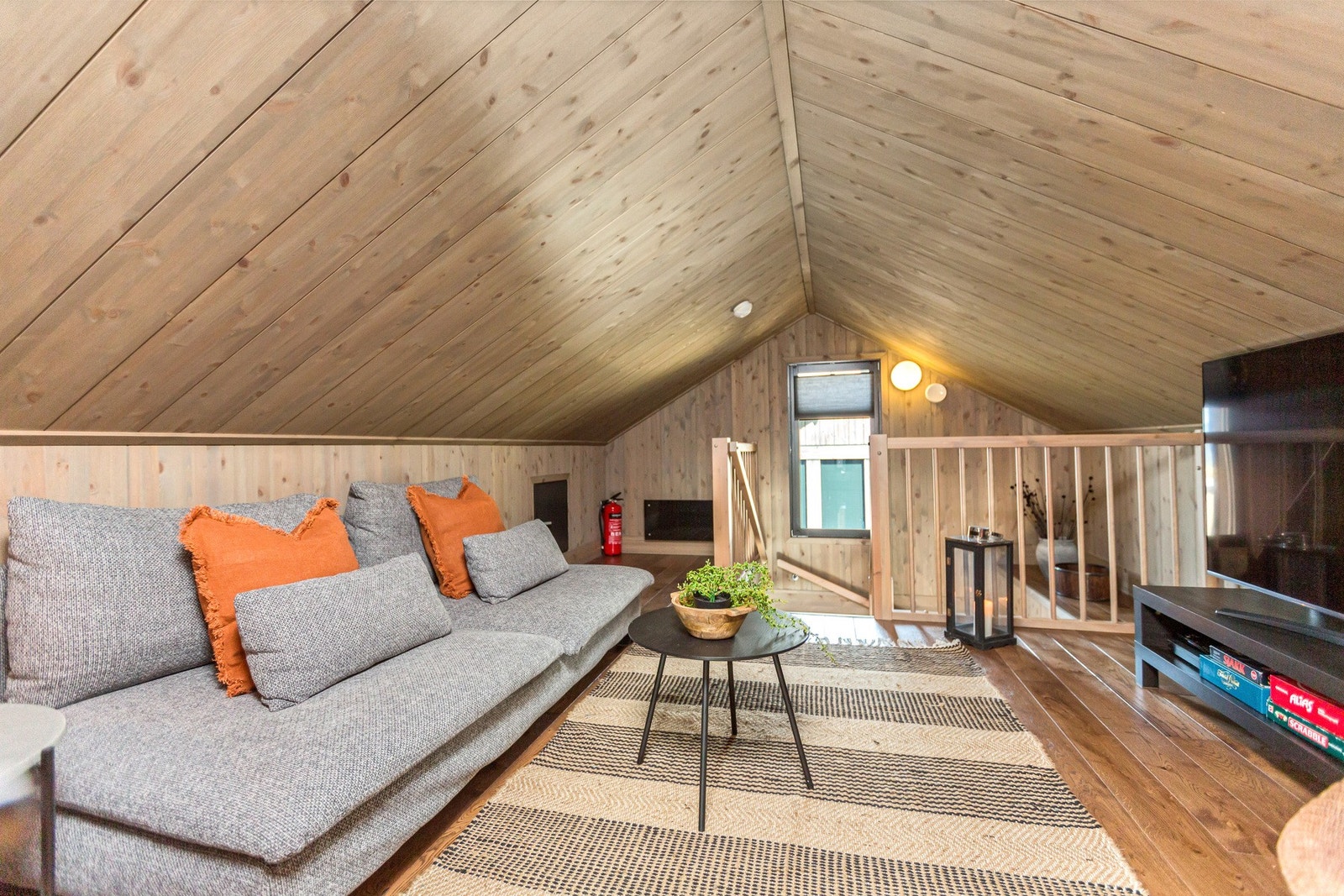 Hemsrom. Galleribilde