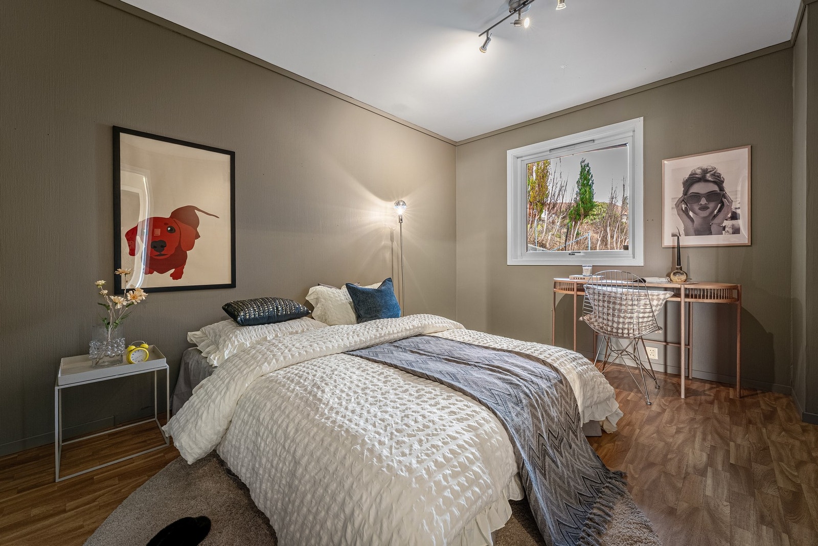 - Soverommene måler ca. 10,4 kvm og ca. 11,5 kvm - Galleribilde