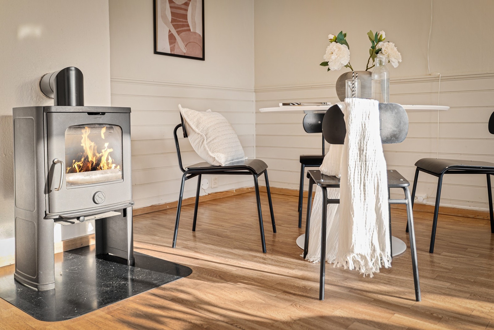 - Peisen bidrar til en lun atmosfære kalde vinterkvelder - Galleribilde